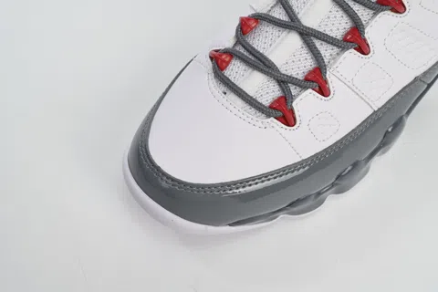 Air Jordan 9 Fire Red – photo 8