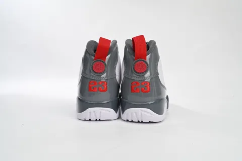 Air Jordan 9 Fire Red – photo 4