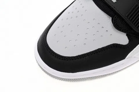 Jordan Legacy 312 Low White/Black/Smoke Grey – photo 6