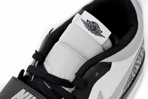 Jordan Legacy 312 Low White/Black/Smoke Grey – photo 7