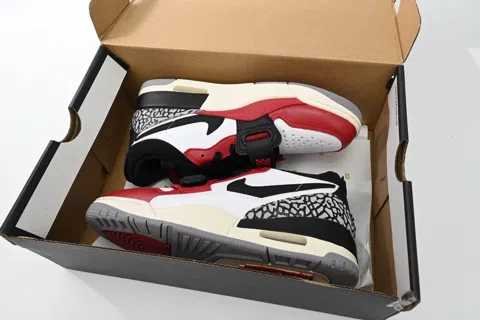 Jordan Legacy 312 Low White/Red – photo 11