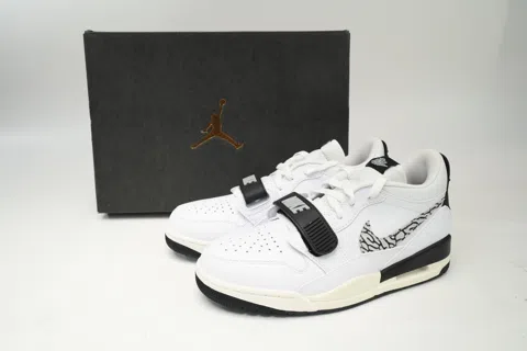 Jordan Legacy 312 Low White/Black – photo 8