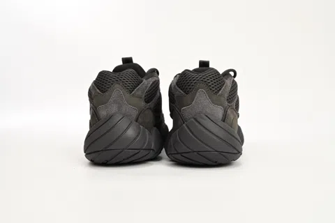 Yeezy 500 Black – photo 5