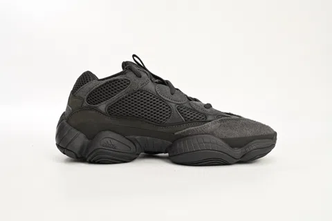 Yeezy 500 Black – photo 3