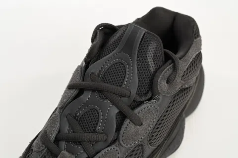 Yeezy 500 Black – photo 7