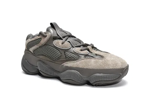 Yeezy 500 Brown – photo 3