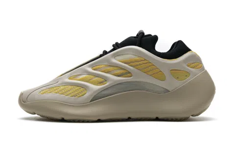 Yeezy 700 V3 Yellow – photo 4