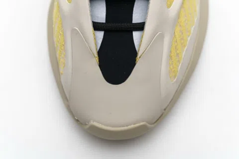 Yeezy 700 V3 Yellow – photo 8