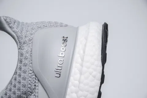 adidas Ultraboost 4.0 Light Grey – photo 11