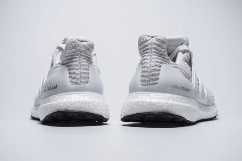 adidas Ultraboost 4.0 Triple White – photo 4