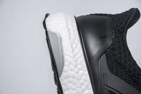 adidas Ultraboost 4.0 Black White – photo 9
