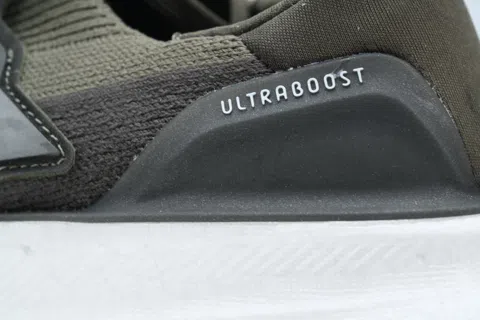 adidas Ultraboost 5 Military Green – photo 5