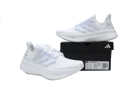 adidas Ultraboost 5 Triple White – photo 7