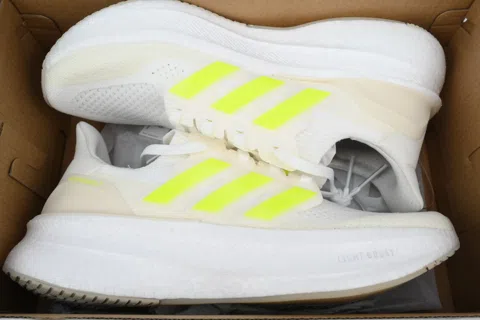 adidas Ultraboost 5 White Yellow – photo 8