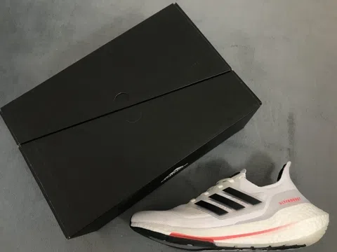 adidas Ultraboost 21 White/Black/Orange – photo 10