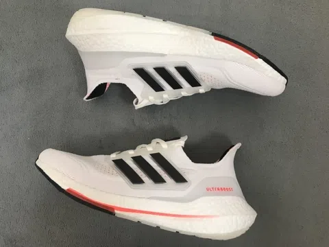 adidas Ultraboost 21 White/Black/Orange – photo 5
