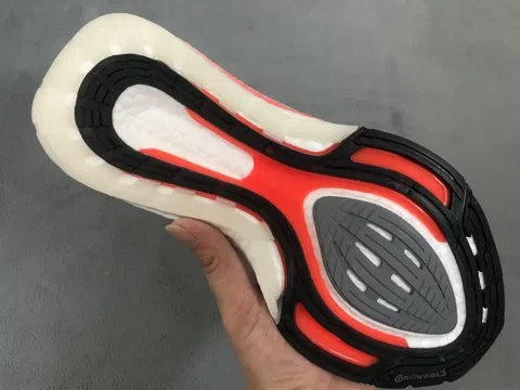 adidas Ultraboost 21 White/Black/Orange – photo 7