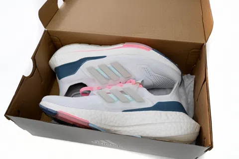 adidas Ultraboost 22 White/Dark Green – photo 10