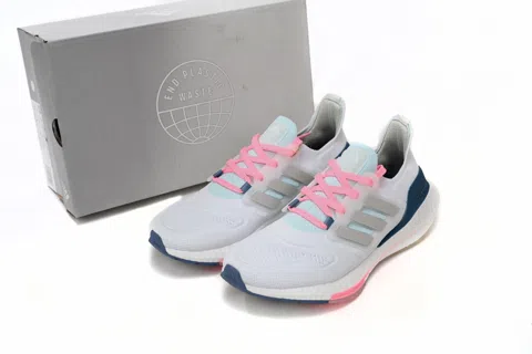 adidas Ultraboost 22 White/Dark Green – photo 8