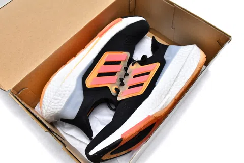 adidas Ultraboost 22 Black/Red/Orange – photo 12