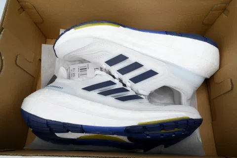 adidas Ultraboost Light White/Light Blue – photo 8