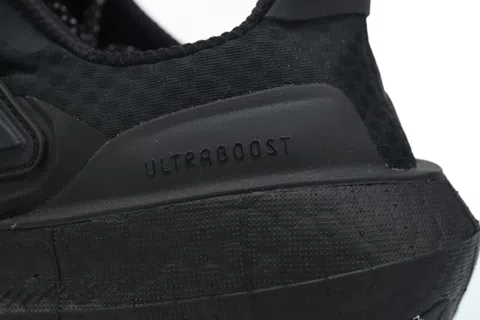 adidas Ultraboost Light Black – photo 5