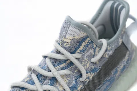 Yeezy Boost 350 V2 Sky Blue – photo 7