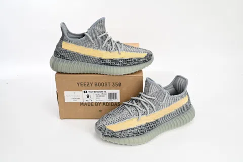 Yeezy Boost 350 V2 Ash Blue – photo 9