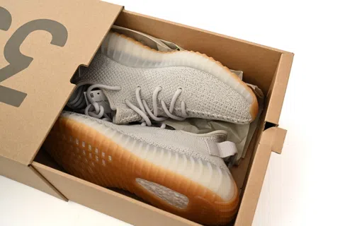 Yeezy Boost 350 V2 Sesame – photo 10