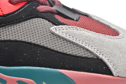 Yeezy Boost 700 Dark Red – photo 9