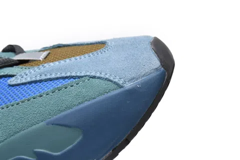 Yeezy Boost 700 Blue – photo 11