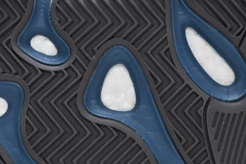 Yeezy Boost 700 Blue – photo 8
