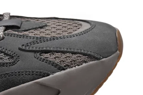 Yeezy Boost 700 V2 Grey/Brown – photo 8