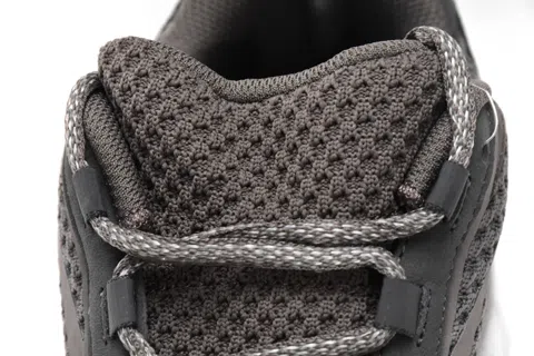 Yeezy Boost 700 V2 Grey/Brown – photo 10