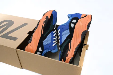 Yeezy Boost 700 Blue/Orange – photo 12