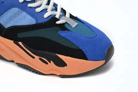 Yeezy Boost 700 Blue/Orange – photo 7