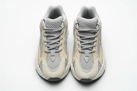 Yeezy Boost 700 V2 Cream – photo 6