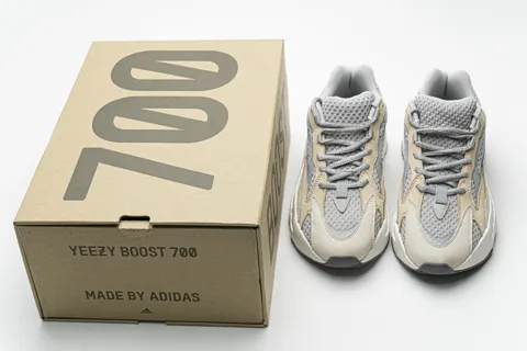 Yeezy Boost 700 V2 Cream – photo 11