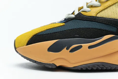 Yeezy Boost 700 Sun – photo 10