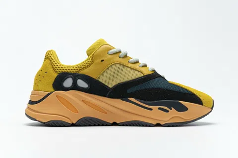 Yeezy Boost 700 Sun – photo 4