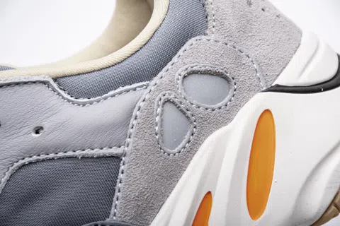 Yeezy Boost 700 Grey – photo 11