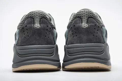 Yeezy Boost 700 Teal/Grey – photo 8