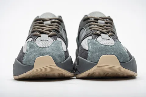 Yeezy Boost 700 Teal/Grey – photo 7