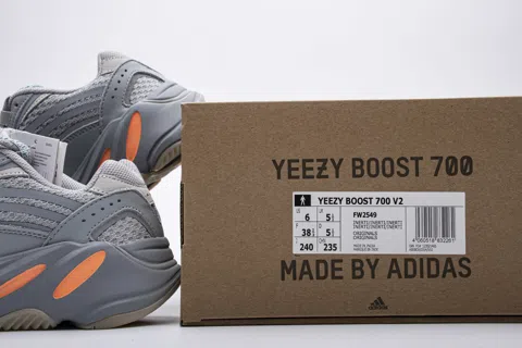 Yeezy Boost 700 Inertia – photo 12