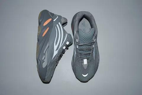 Yeezy Boost 700 Inertia – photo 7