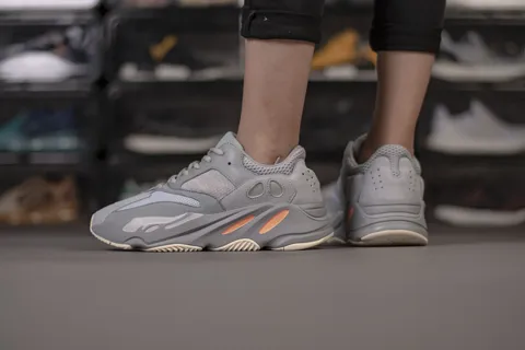 Yeezy Boost 700 Inertia – photo 5