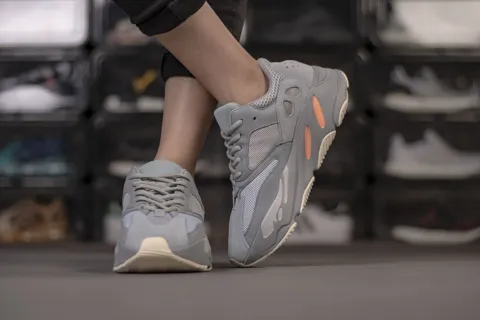 Yeezy Boost 700 Inertia – photo 6