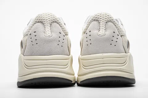 Yeezy Boost 700 Analog – photo 7