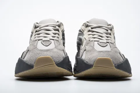 Yeezy Boost 700 V2 Tephra – photo 5