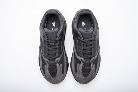 Yeezy Boost 700 Utility Black – photo 6